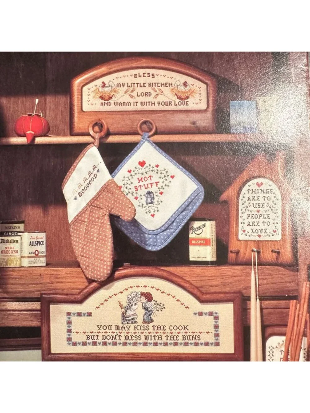 Stoney Creek Cinnamon Stick Pantry Cross-Stitch Pattern Book 25